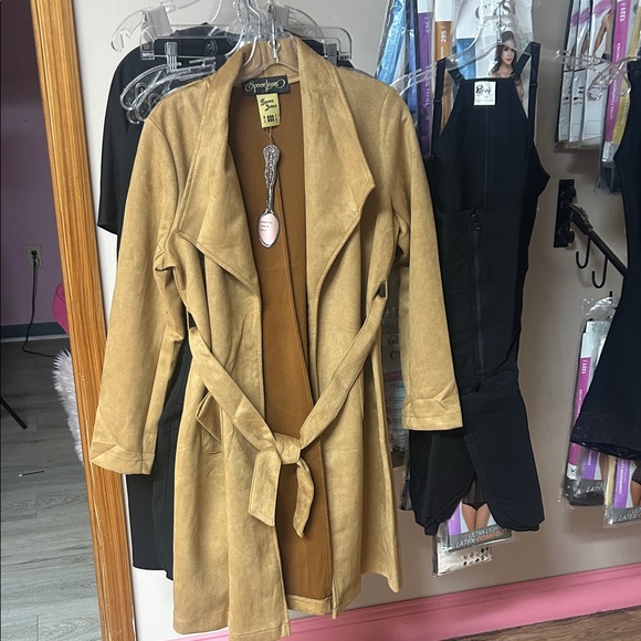 Jones New York Jackets & Blazers - Jones New York Women's Camel Trench Coat